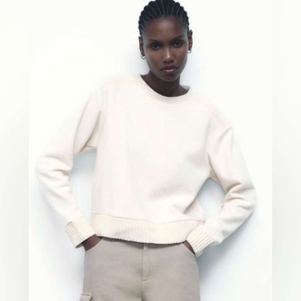 Zara Cream Crew Neck Sweater with Ribbed Knit Detailing